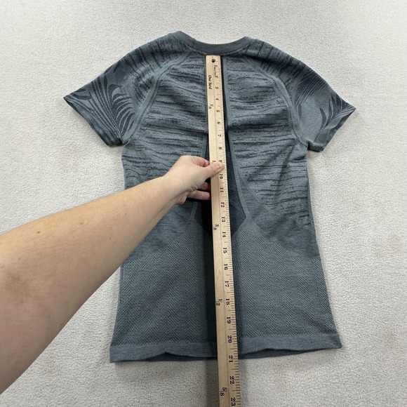 Smartwool Shirt Womens Small Gray Floral Intraknit Active Short Sleeve Merino - Picture 9 of 10